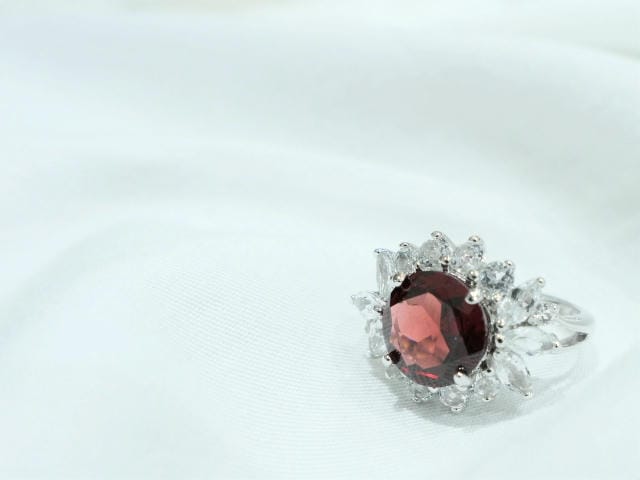 知らずに損する人続出裏側暴露金買取であなたの大切な資産が消える瞬間